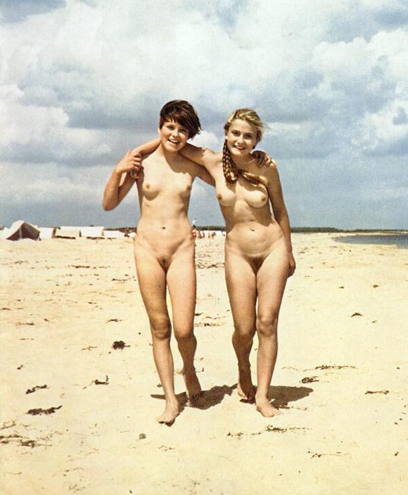 Chubby chicks at the beach with adorable curves and tempting breasts in a vintage photo